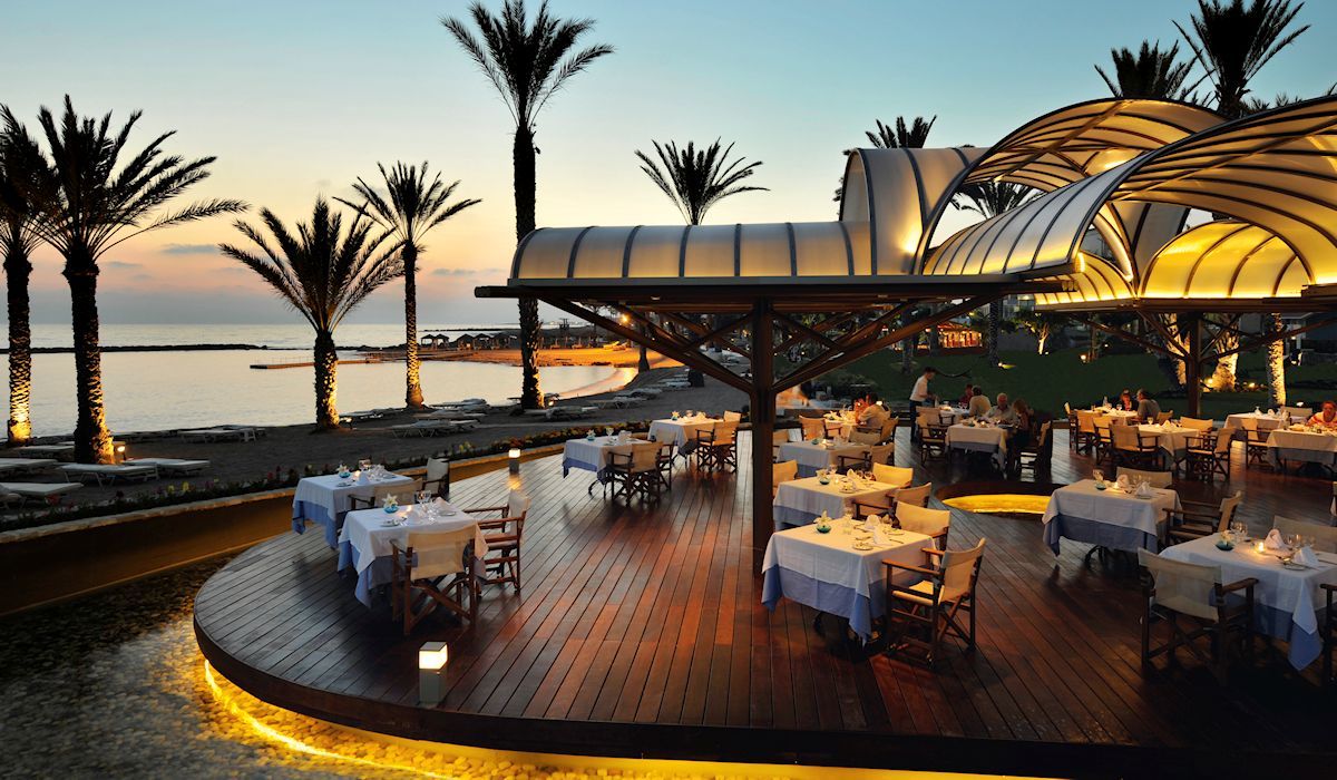 Constantinou Bros Pioneer Beach Paphos Restaurant foto