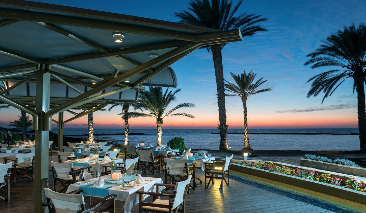 Constantinou Bros Pioneer Beach Paphos Restaurant foto